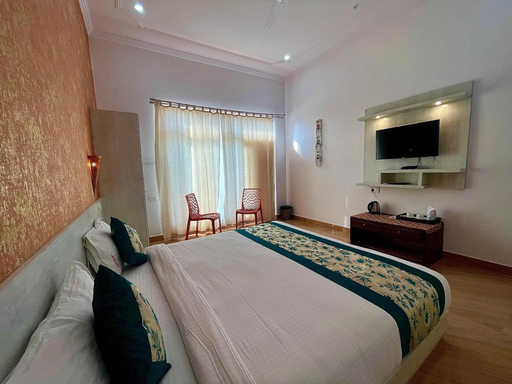 La Curcuma Luxury Homestay Khajurāho Buitenkant foto