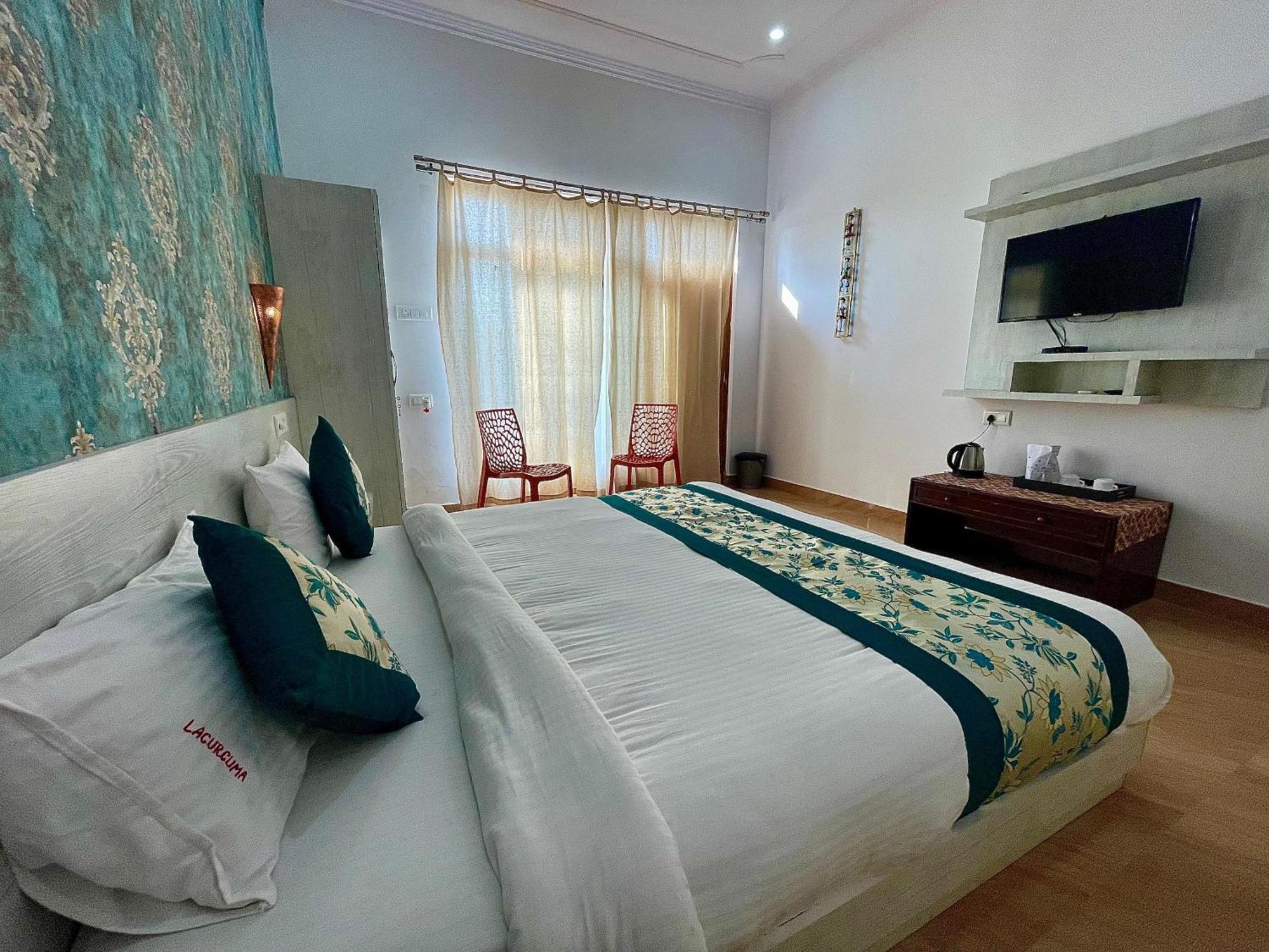 La Curcuma Luxury Homestay Khajurāho Buitenkant foto