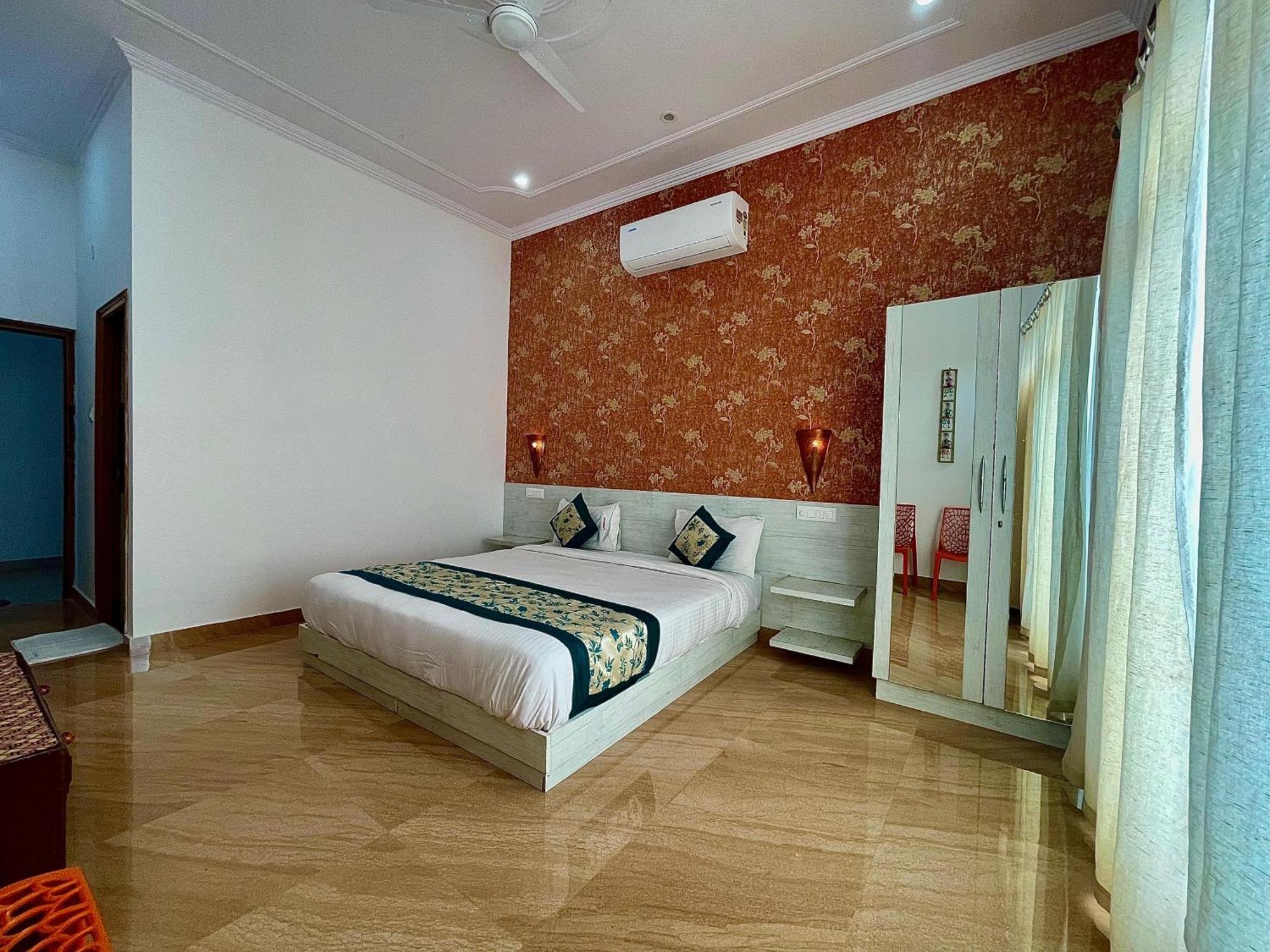 La Curcuma Luxury Homestay Khajurāho Buitenkant foto