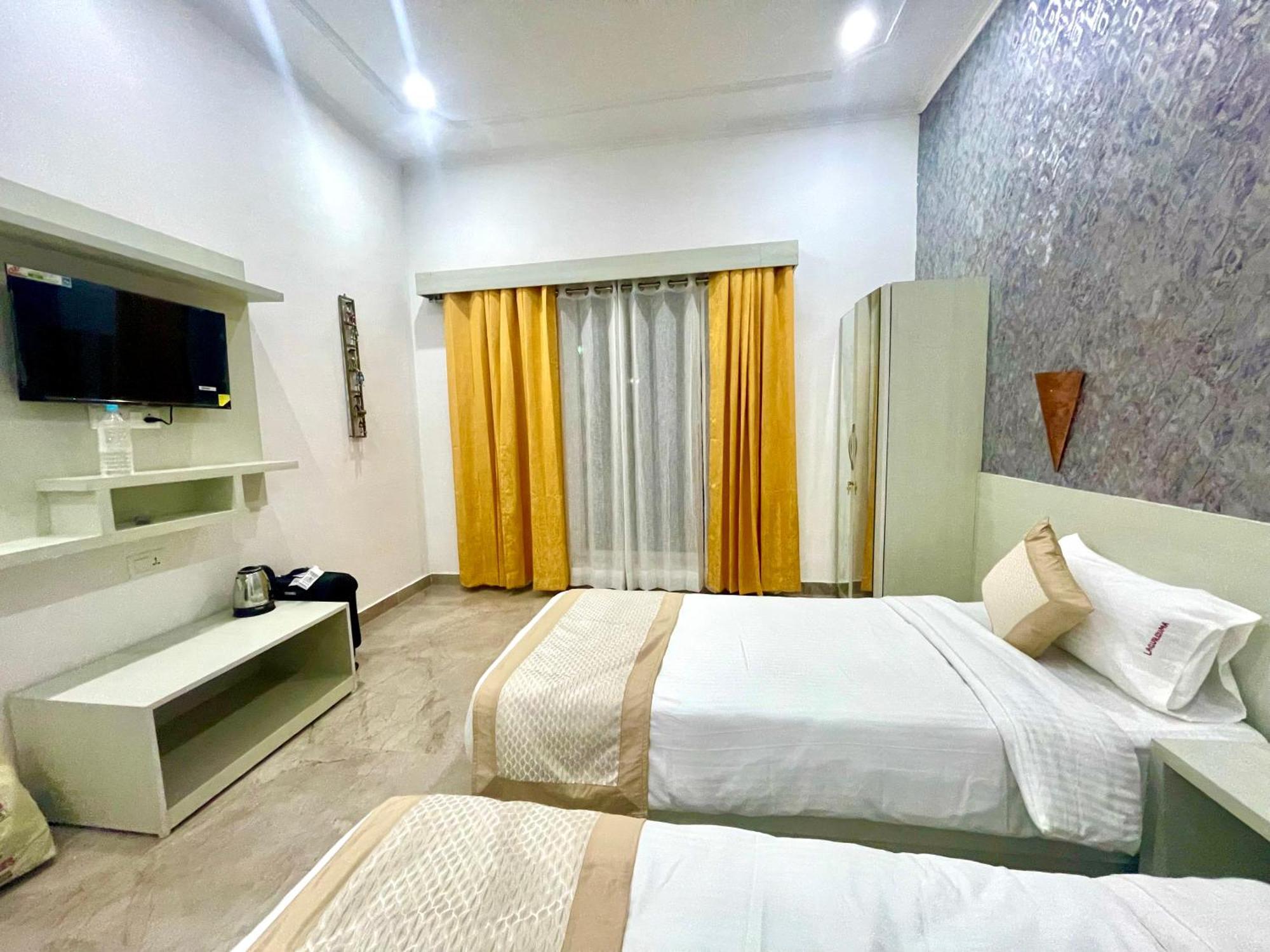 La Curcuma Luxury Homestay Khajurāho Buitenkant foto